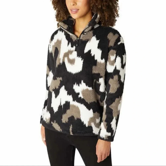 Eddie Bauer Ladies’ Plush Quarter Zip - Picture 3 of 9